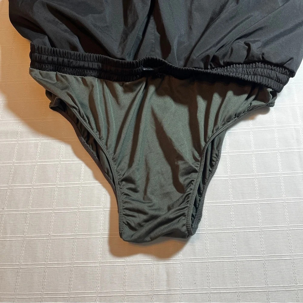 Women's Merrell Running Shorts Black & Teal Opti-Wick Size Large - Picture 7 of 8